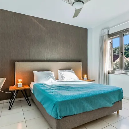 G.living 365 Agia Efimia